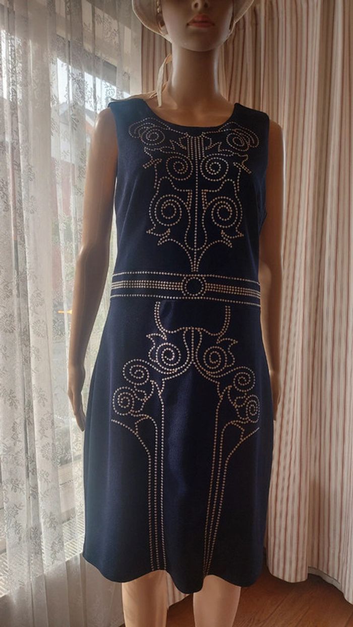 Robe bleu avec broderie K-design taille L - photo numéro 6