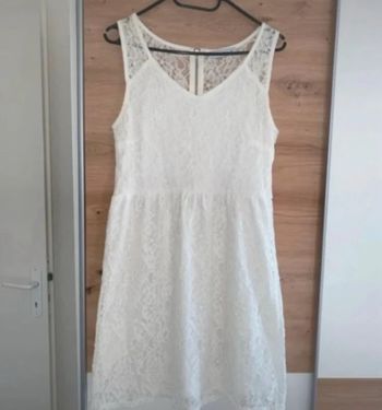 Robe dentelle femme