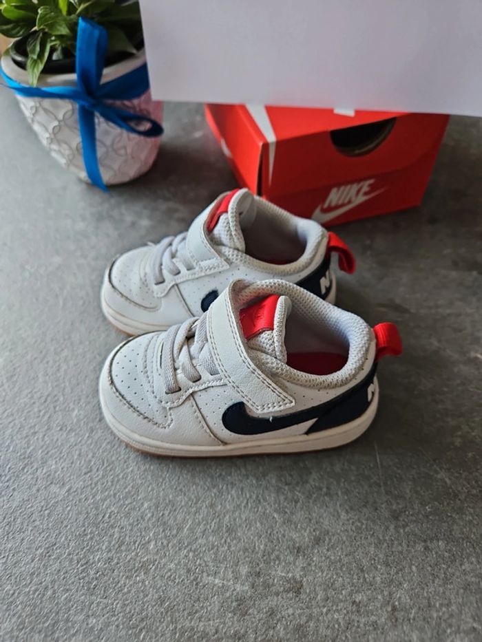 Nike Taille 19.5 - photo numéro 6