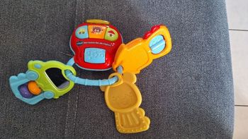 Vend Vtech mon hochet petites clés magiques