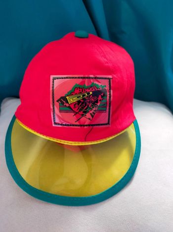 Casquette enfant rétro fluo – style années 80/90