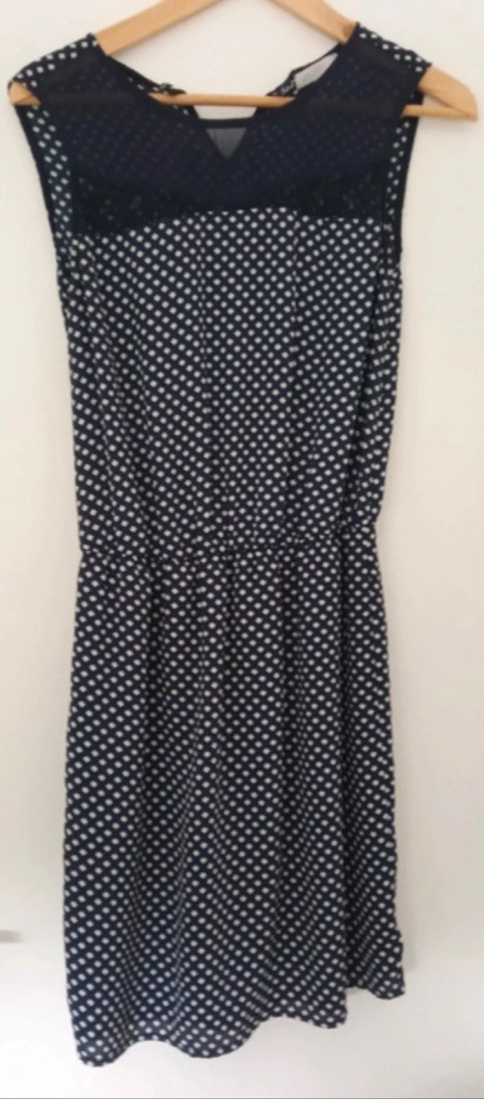 Robe à motifs géométriques