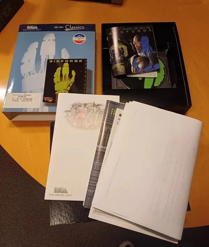 Jeu PC en boîte carton Bioforge (1994) - photo numéro 2