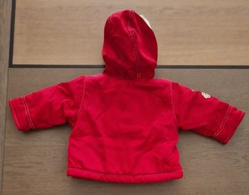 Blouson bébé rouge en parfait état 6 mois comme neuf