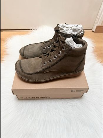 Funny Cedar - Clarks - Dark Olive - Taille 43 - Neuf avec étiquettes