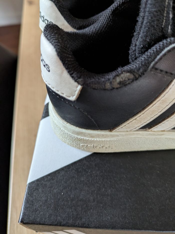 Baskets à scratch adidas 22 - photo numéro 3