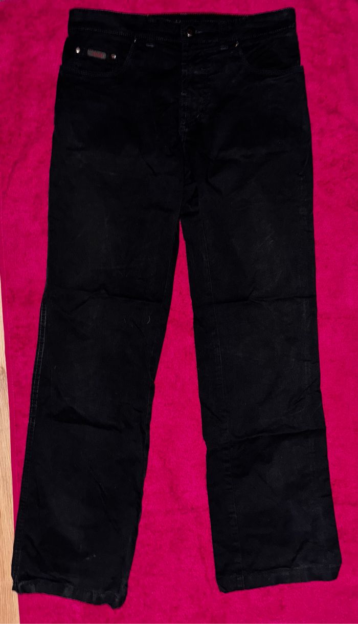 Pantalon de la marque Féraud jeans en bon état