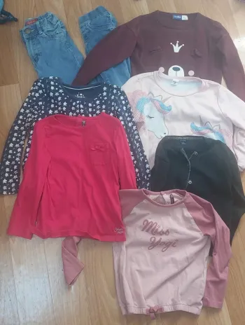 Lot taille 4 ans