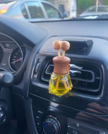 Diffuseur voiture pour grille d’aération