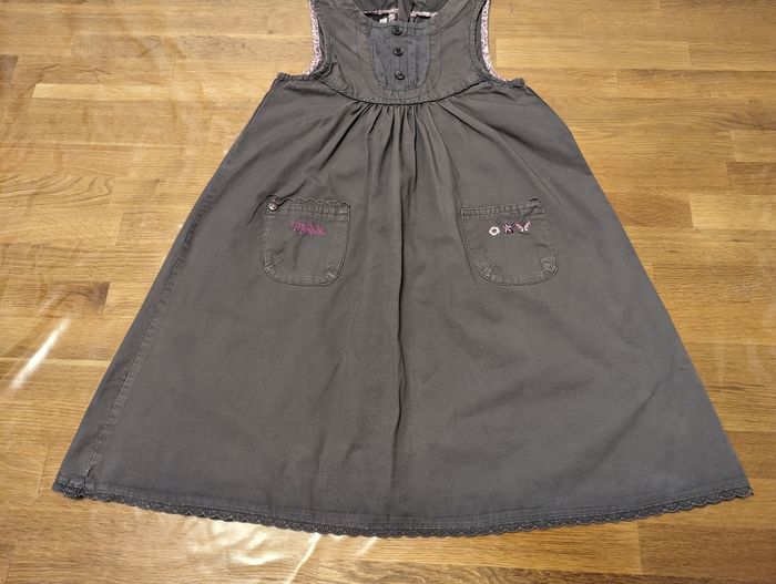 Robe longue fille 6 ans Sergent major
Bon état - photo numéro 4