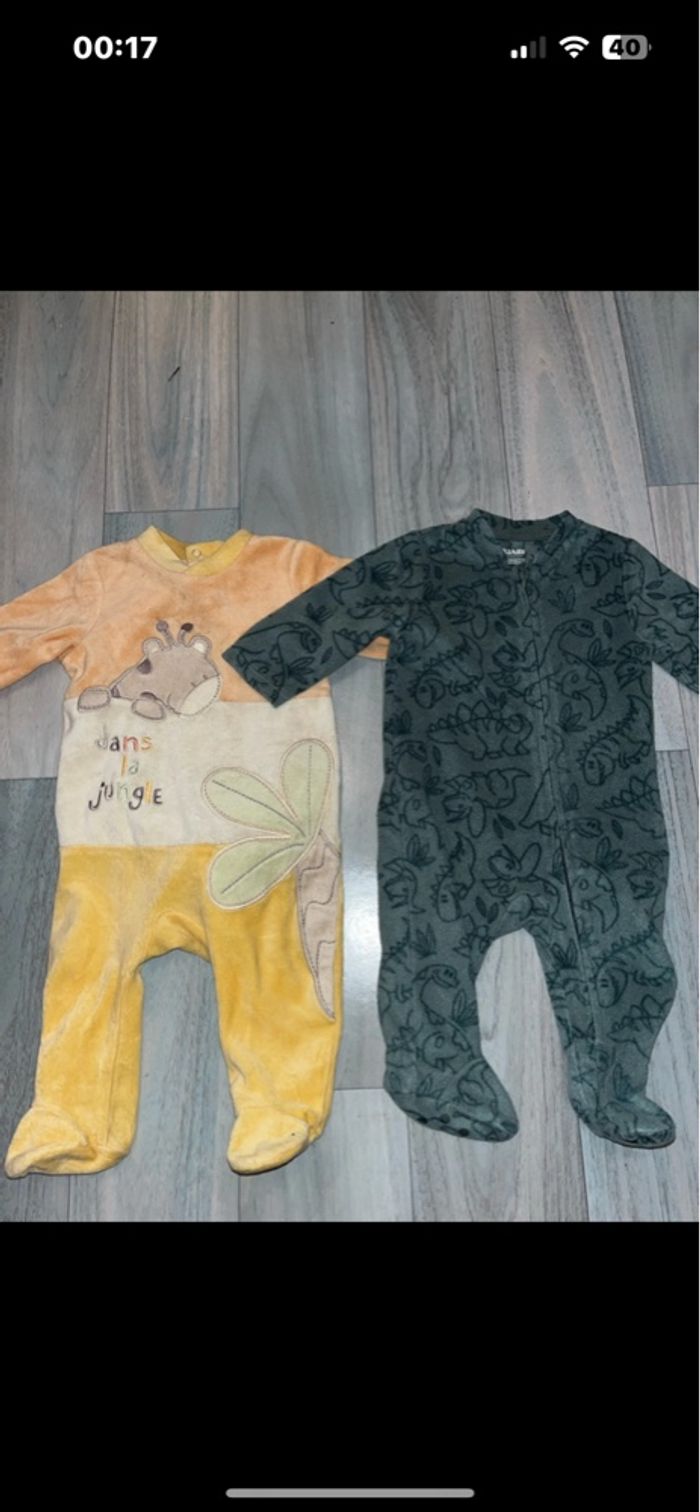 Lot 2 pyjamas
