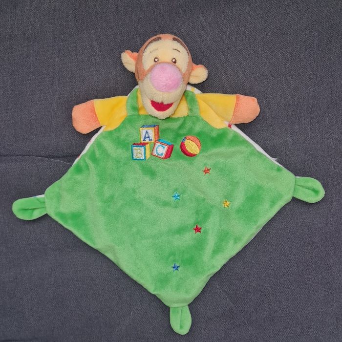 Doudou plat Tigrou losange vert - Cubes ABC - Disney