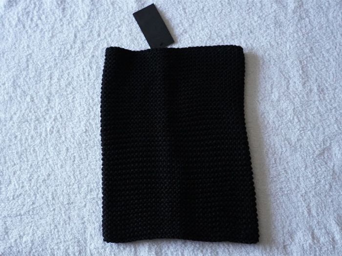 Snood ou Tour de cou en lainage noir neuf pour Femme - photo numéro 3