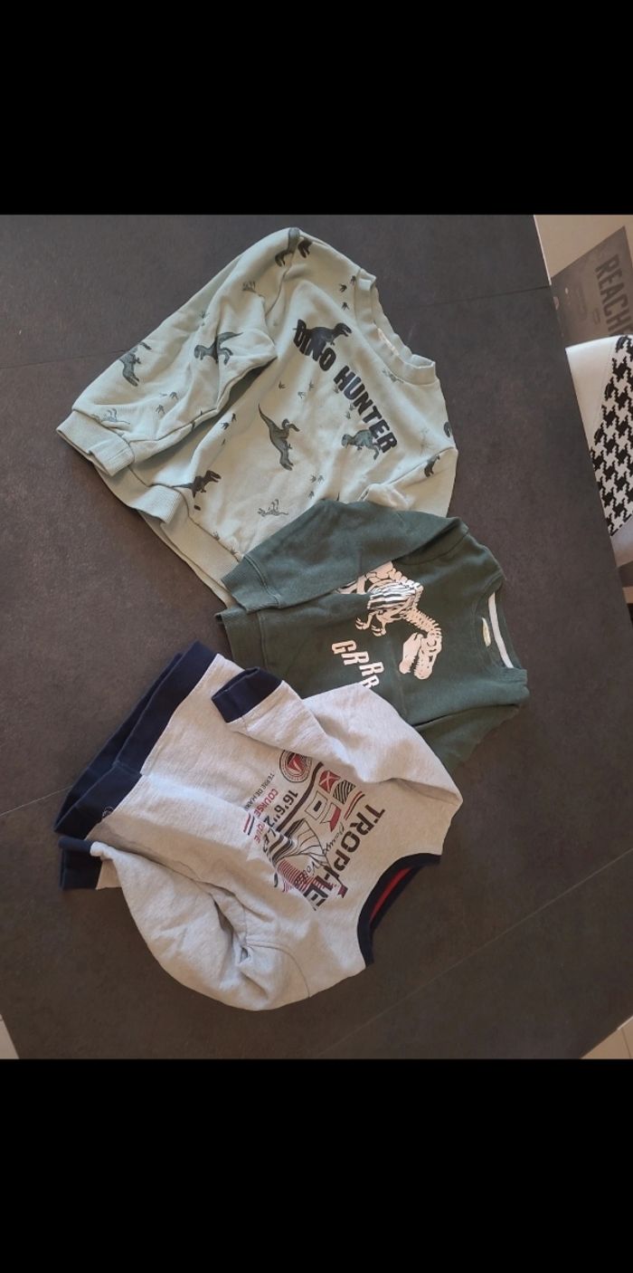 Lot de pull  8 ans
