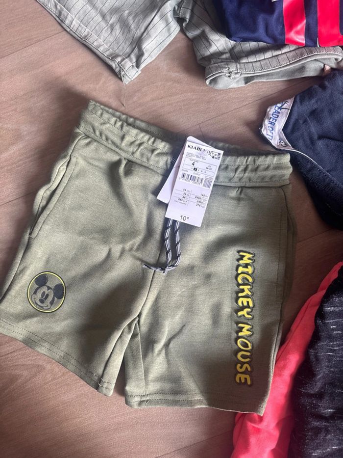 Lot 12 vêtements garçons 4 ans - photo numéro 4