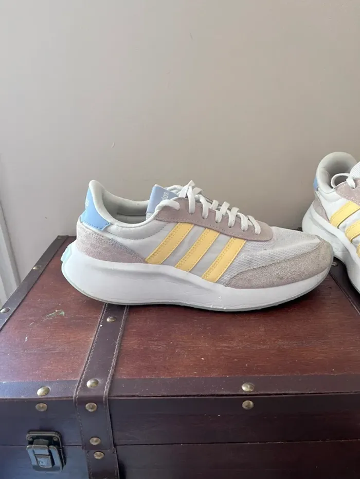 Baskets Adidas claires