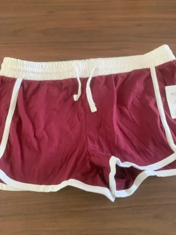 Alcott short TM
