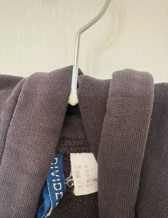 Pull noir - photo numéro 3