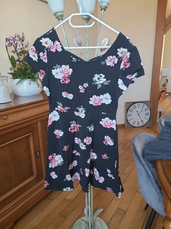 robe fleurie taille 38