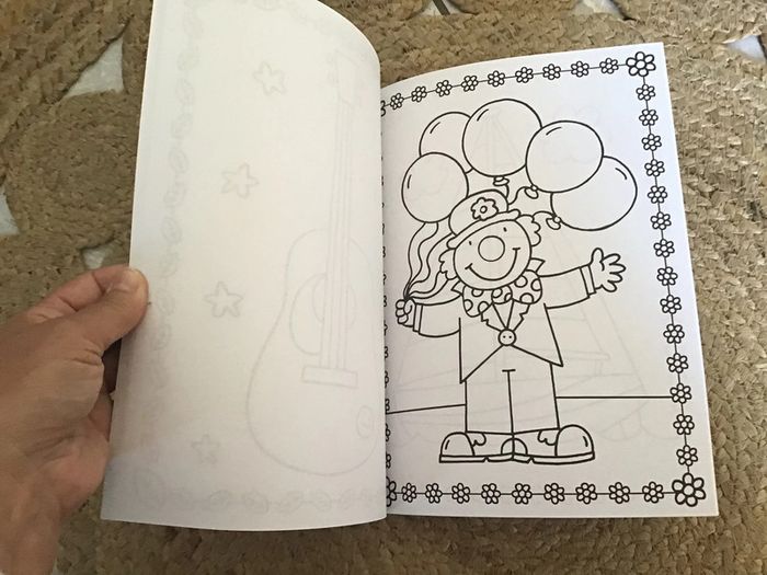 Livre 36 pages de coloriages super cool - photo numéro 2