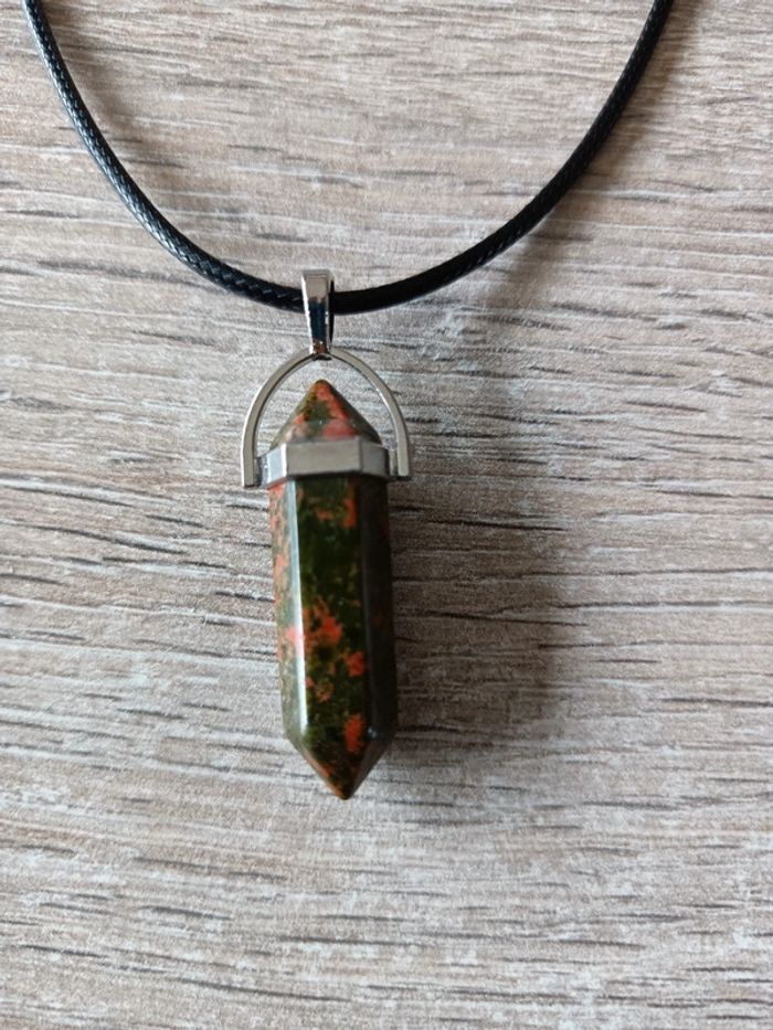 Collier pierre neuf - photo numéro 2