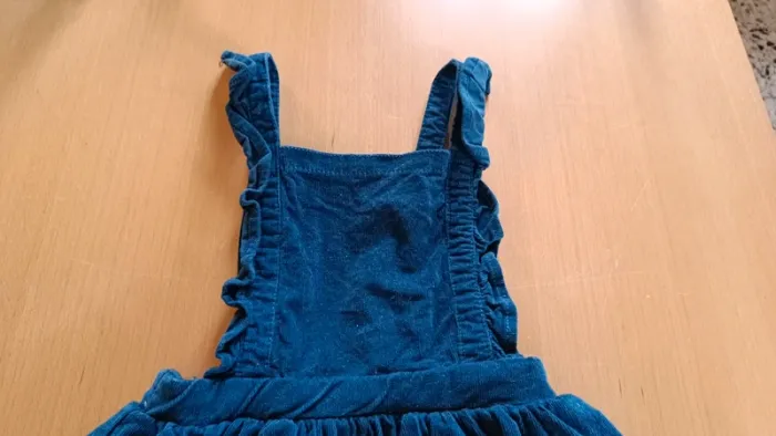 Robe en velours bleu canard - photo numéro 2