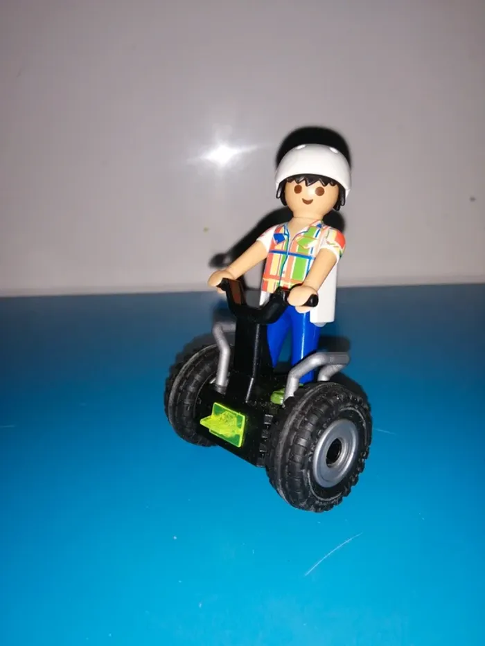 Thème* véhicule & personnage