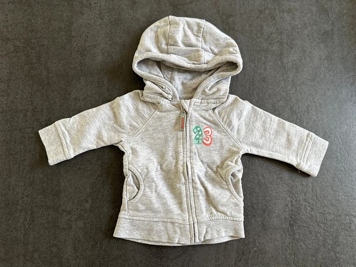 Veste à capuche