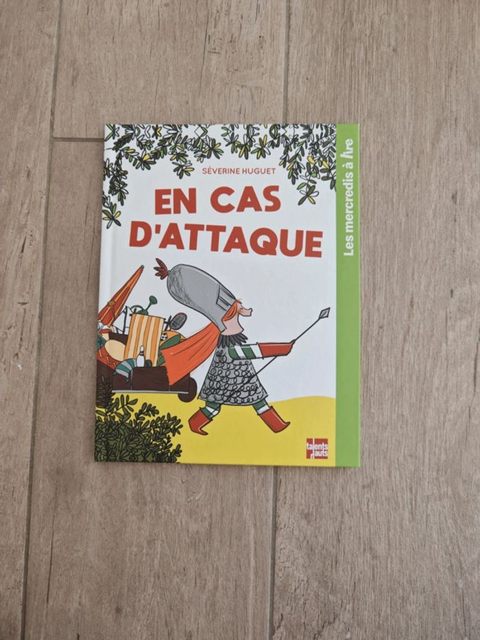 Livre enfant "en cas d'attaque" chevalier