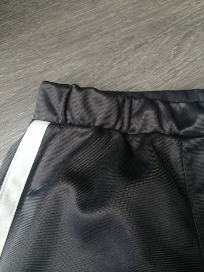 Short fin 8A - photo numéro 5