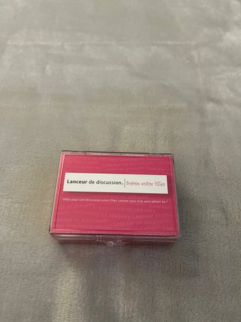 Lanceur de discussion soirée, fille jeux