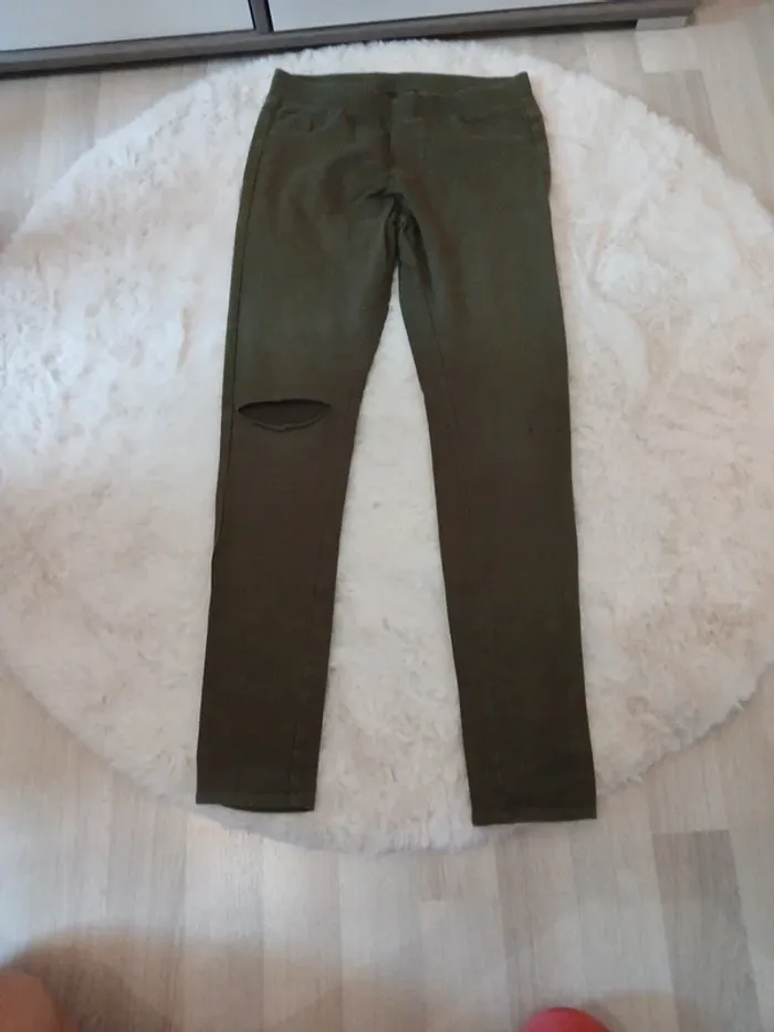 leggings 12 ans avec trou