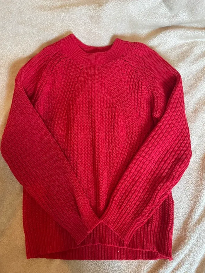 Pull en laine rouge 12 ans