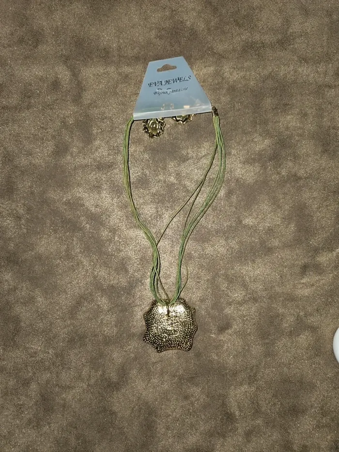 Eva jewels - Bijoux fantaisie vert - Taille 22cm - photo numéro 2