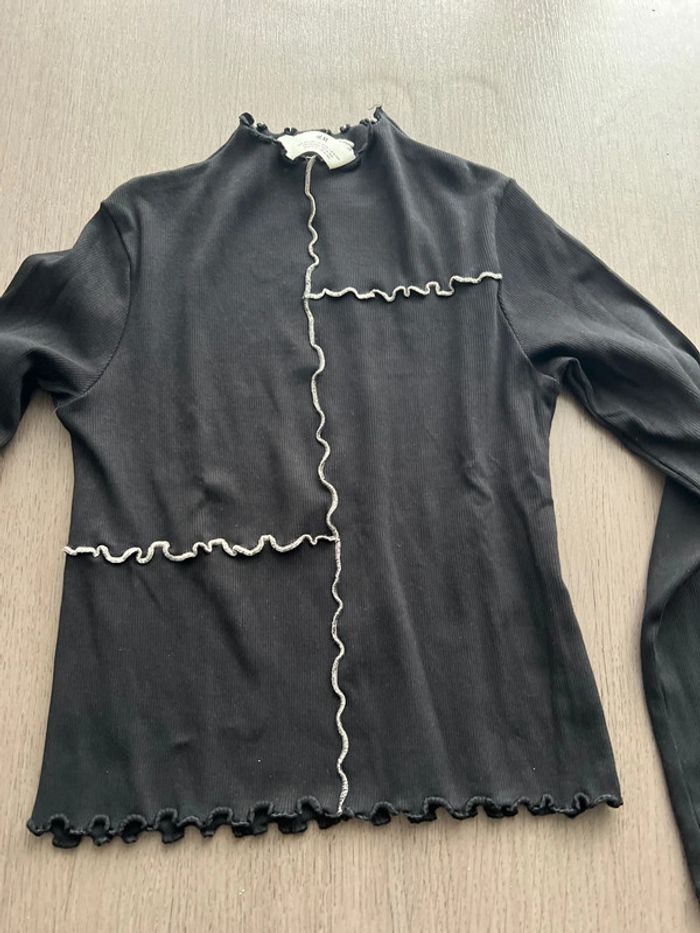 T shirt H&M 10 ans excellent état - photo numéro 3