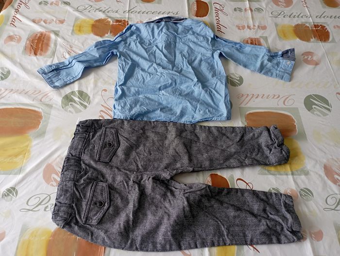 Chemise bleu manche longue et pantalon gris Chino et noeud papillon gris C&A 92 cm neuf 10€ - photo numéro 5