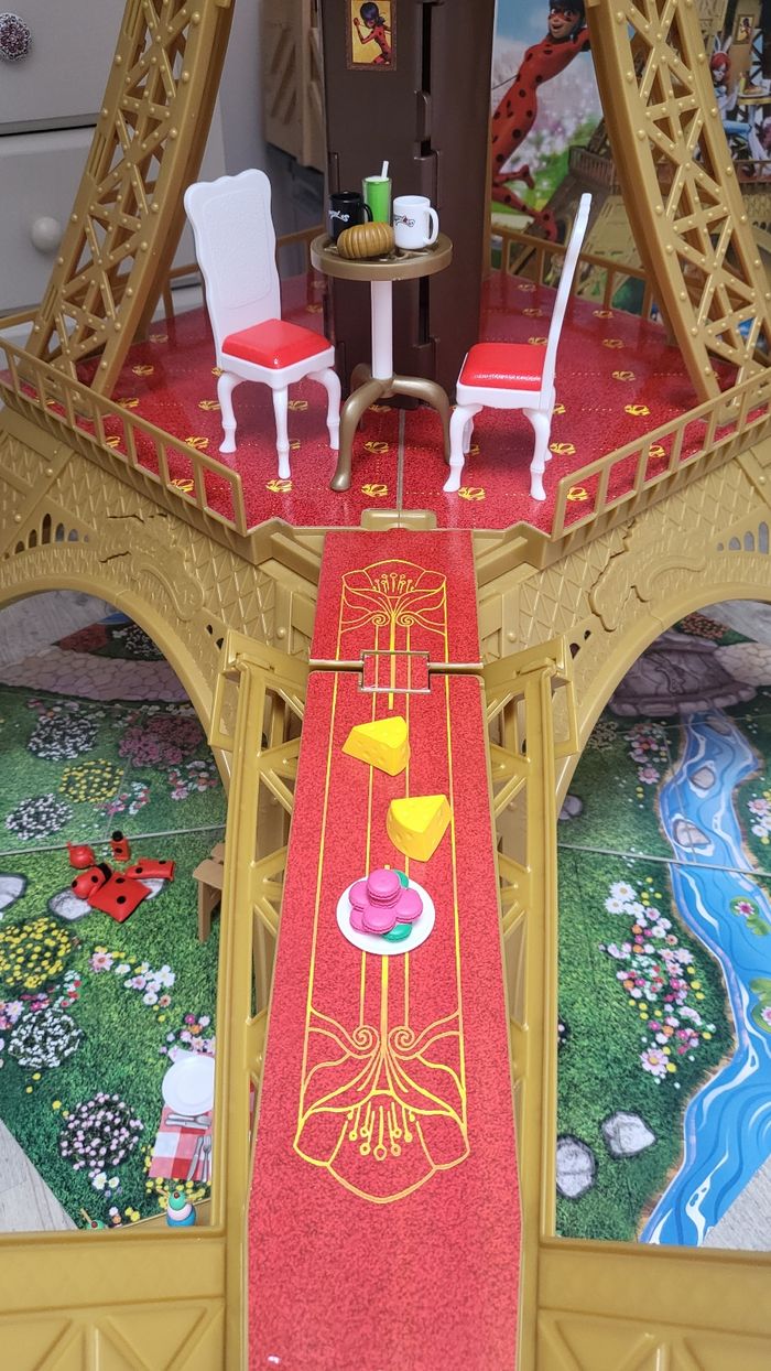Playset Tour eiffel miraculous ladybug - photo numéro 3