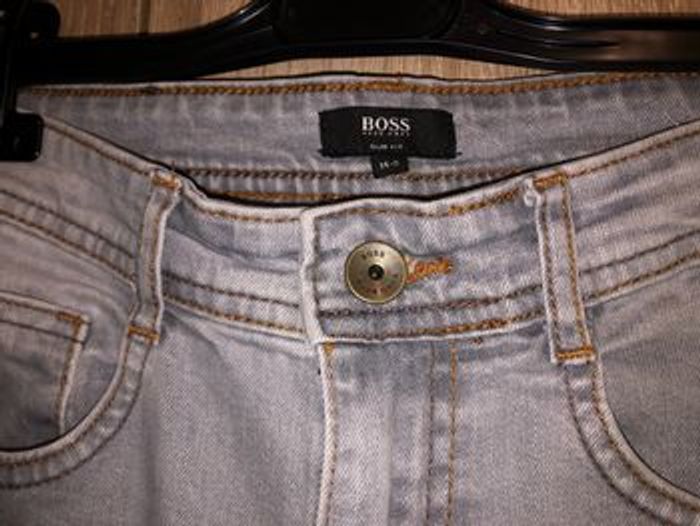 Jean slim fit Hugo Boss taille 14 ans - photo numéro 2
