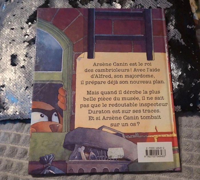 Arsène canin et le mystère du diplodocus - photo numéro 2