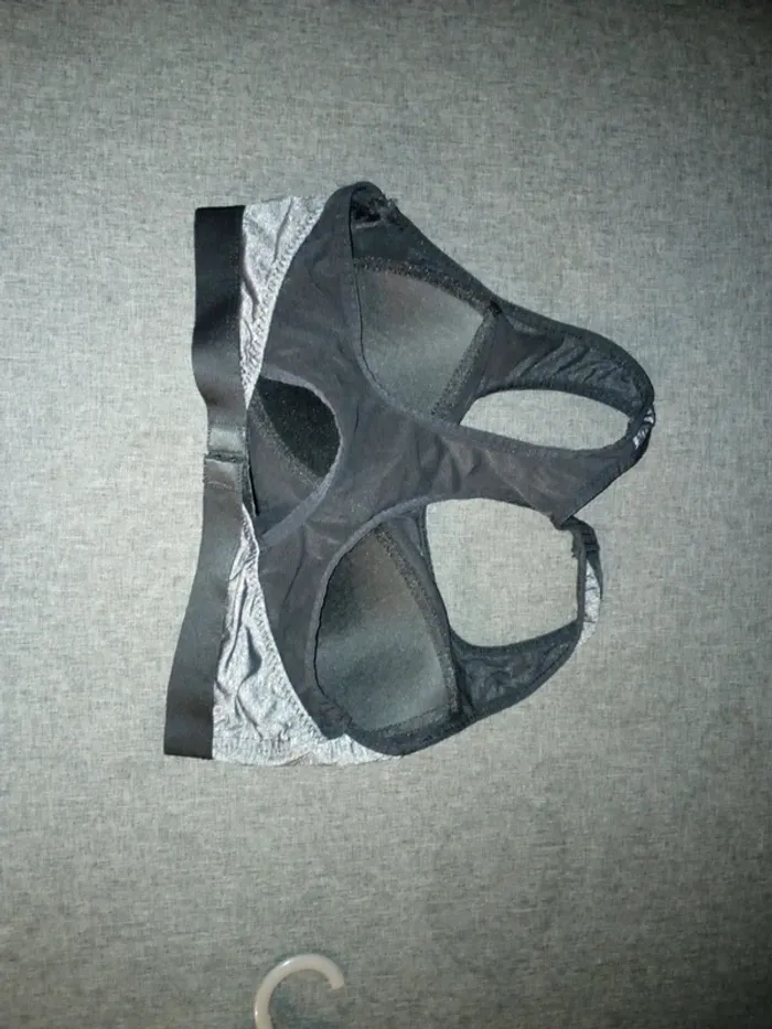 Brassière de sport - photo numéro 2