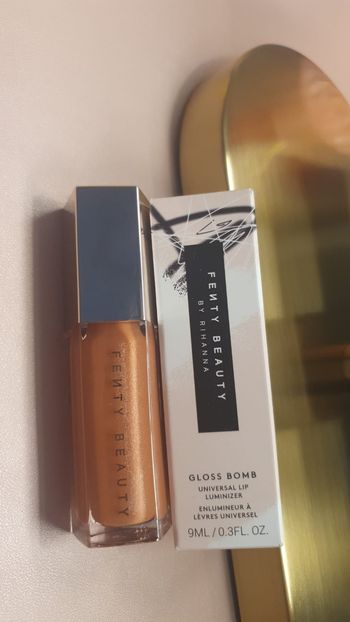 Fenty Beauty gloss bomb Enlumineur à Lèvres Universel 9ml