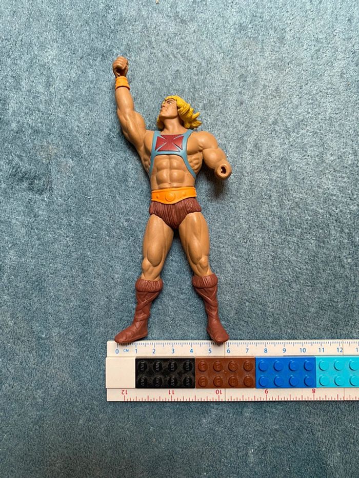 Figurine He-man, les maîtres de l’univers Musclor incomplète - photo numéro 7