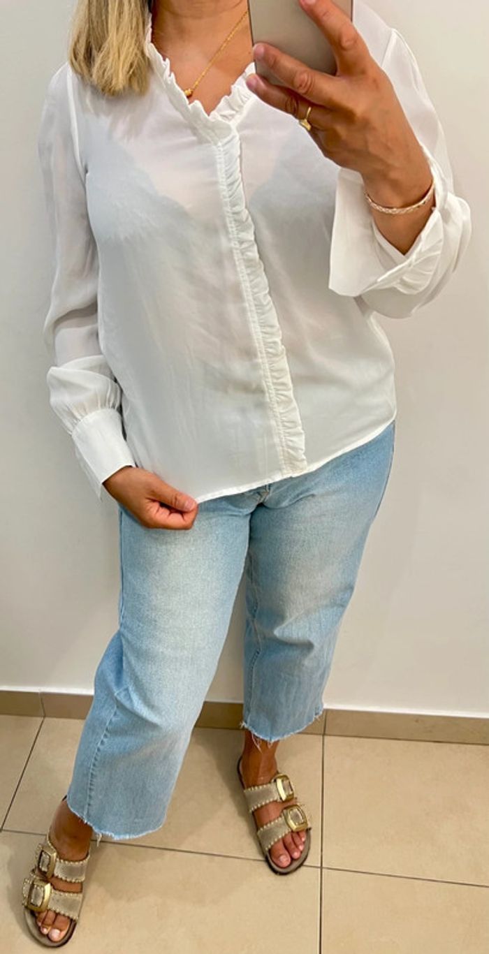 Blouse blanche avec volant Taille S - photo numéro 3