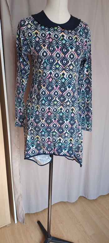 Très jolie robe courte devant longue derrière femme T L/ Xl 