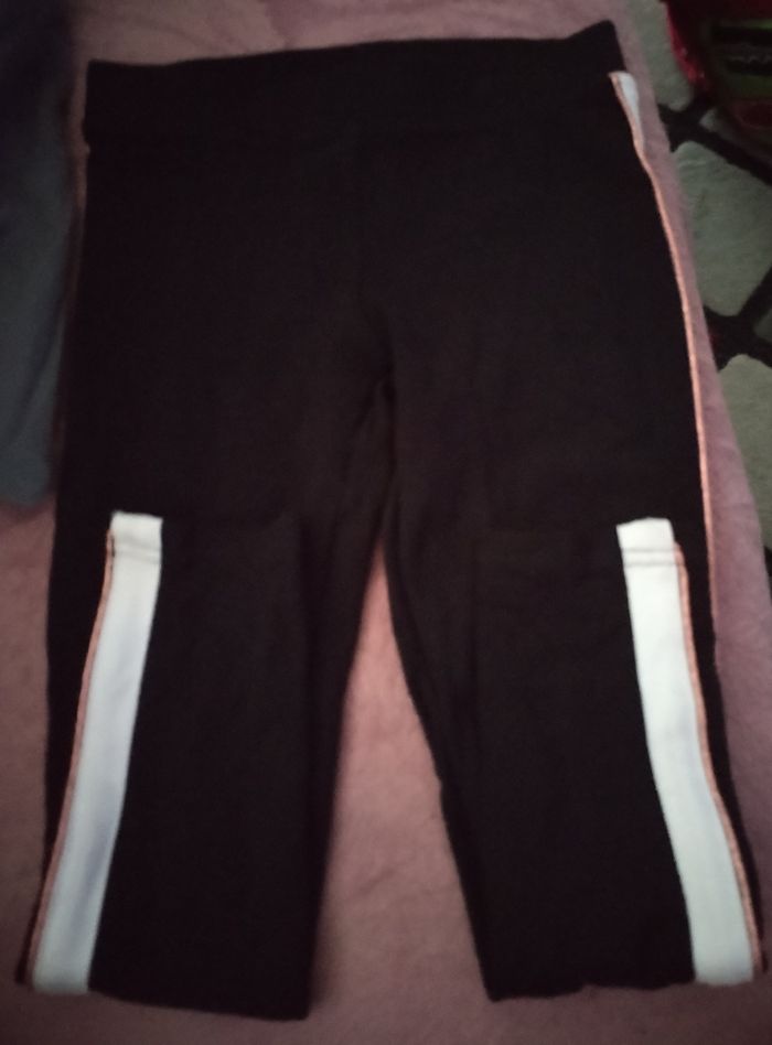 Pantalon de sport trois quart "C&A" 7/8 ans - photo numéro 2