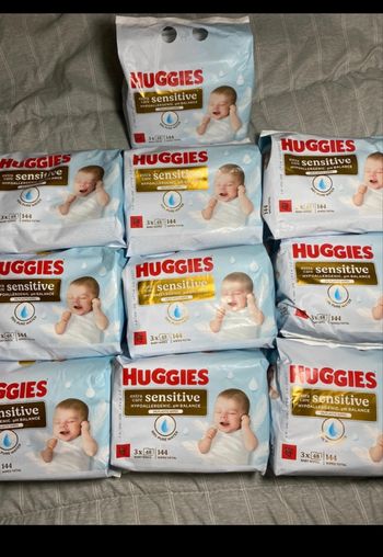 Lingette Huggies lot