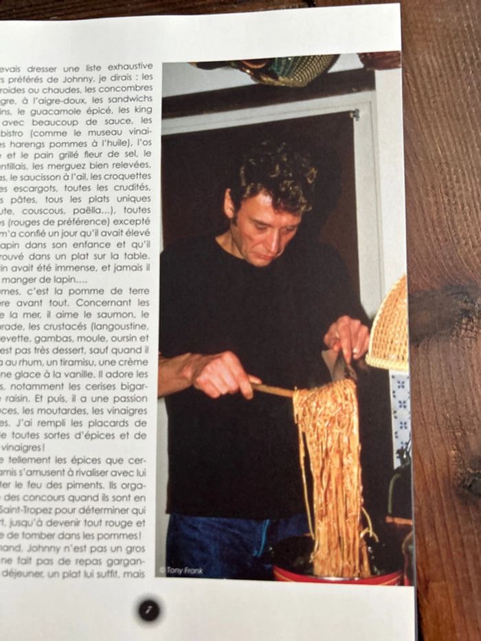 les recettes préférées de johnny Hallyday - Jacqueline Benoist sa cuisinière - hachette laura smet - photo numéro 5