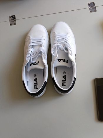 Basket blanche fila taille 45