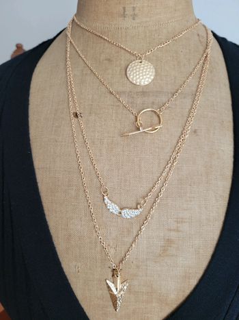 Collier blin bling 4 rangs différents