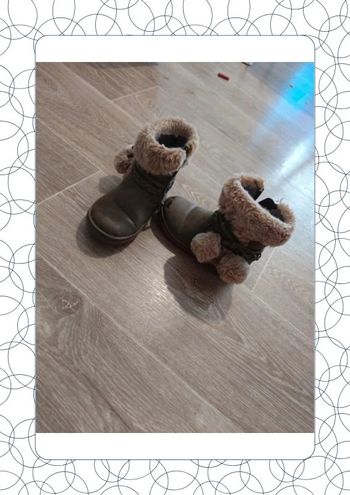 Bottes taille 23